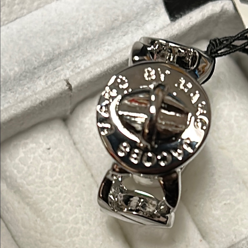 NWT Marc by Marc Jacob’s Silver Ring Size M/L
W dust bag